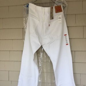 Men’s white Levi’s Jeans,size W38wx L34